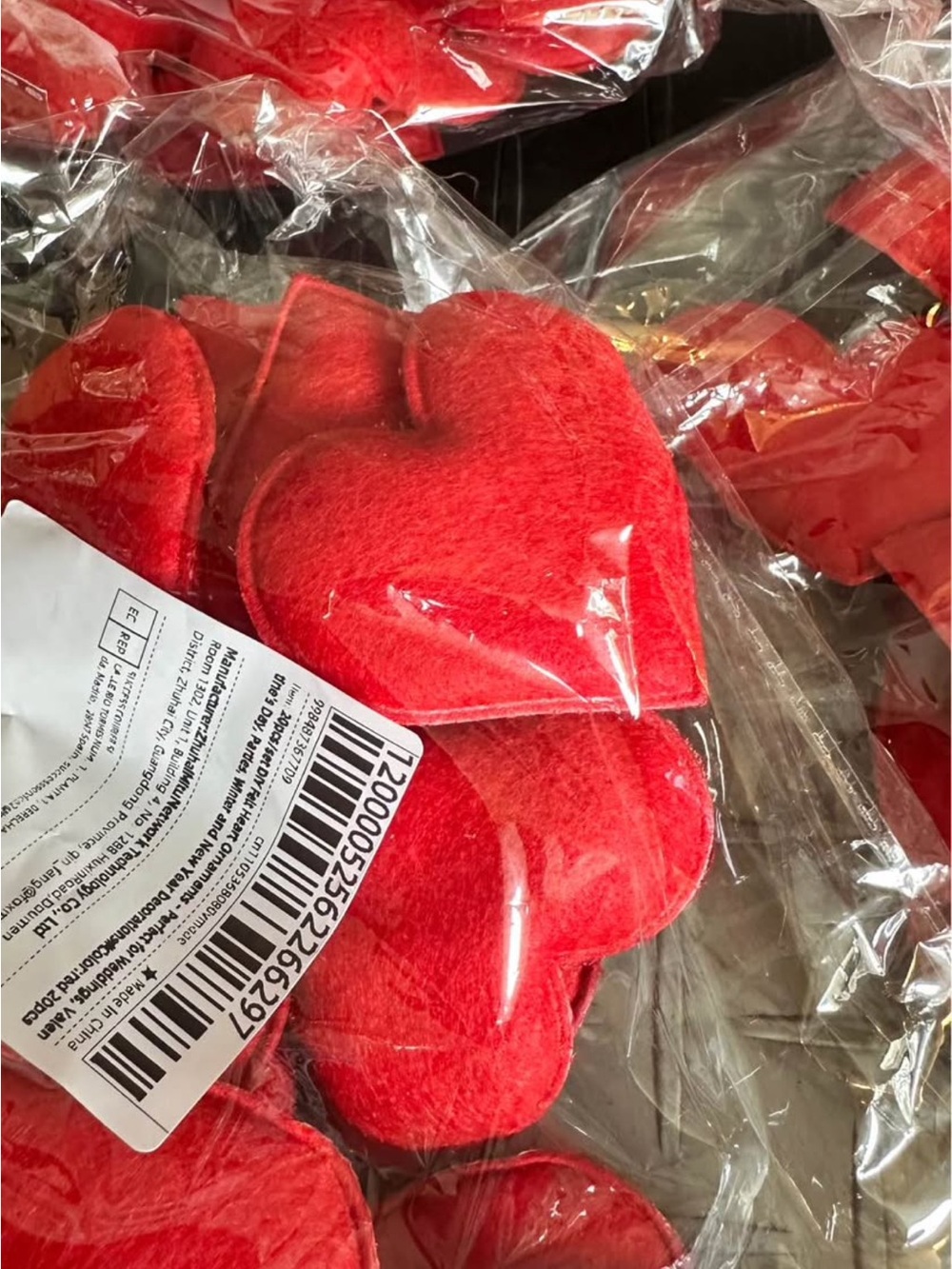 120 red Felt Heart Plush Pack